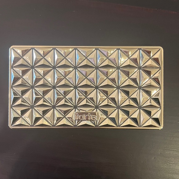 Tarte bejeweled eyeshadow palette - Picture 3 of 3